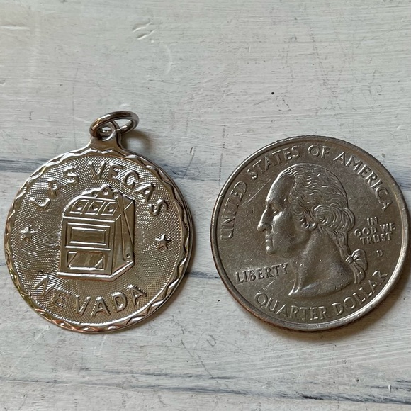Stamped 925 Las Vegas medallion charm - Picture 3 of 3